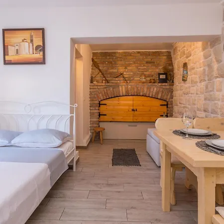 1 Bedroom Pet Friendly In Holiday home