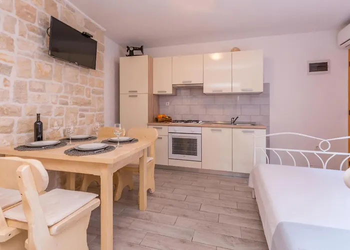 Gorgeous In With Wifi *